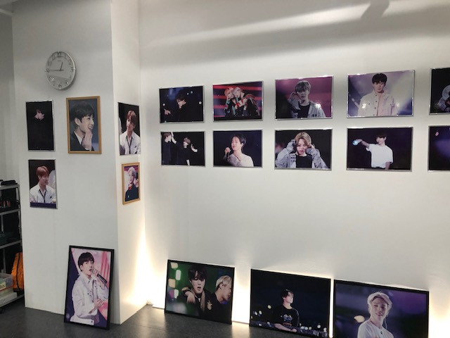 防弾少年団BTSの写真展でスタジオレンタル!
